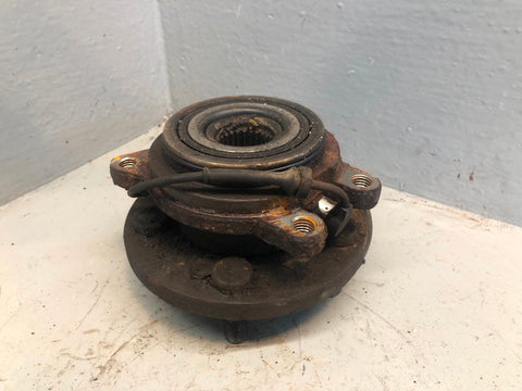 Discovery 2 Hub Bare with ABS Sensor Off Side Rear TD5 Land Rover 1998 to 2004