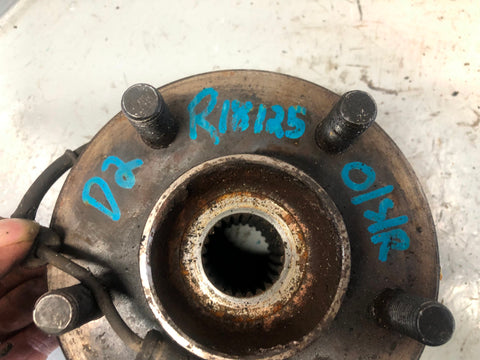 Discovery 2 Hub Bare with ABS Sensor Off Side Rear TD5 Land Rover 1998 to 2004