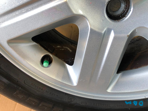 Freelander 2 Alloy Wheel and Tyre 17" Land Rover 235/65R17 2006 to 2014 R06115D