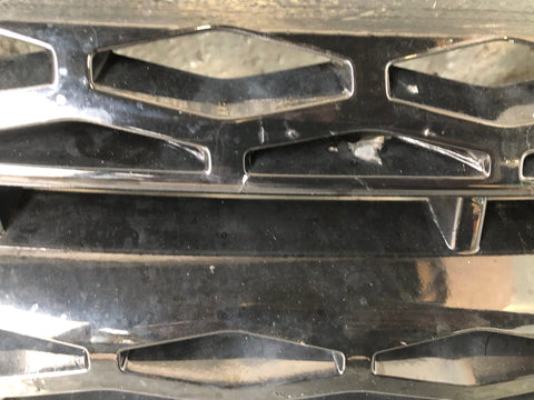 Range Rover Evoque Front Grille in Black L538 2011 to 2015 L02095