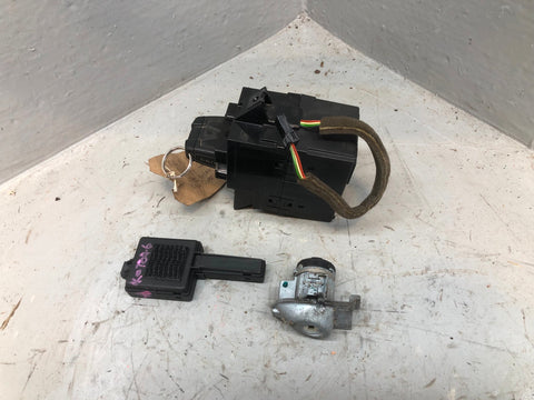 Freelander 2 Ignition Barrel with Key Door Lock Land Rover 2006 to 2015 K07046