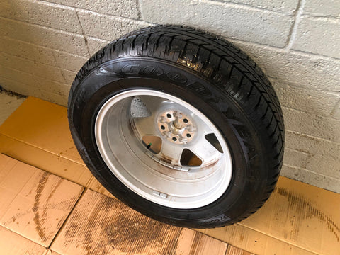 Freelander 2 Alloy Wheel and Tyre 17" Land Rover 235/65R17 2006 to 2014 R06115B