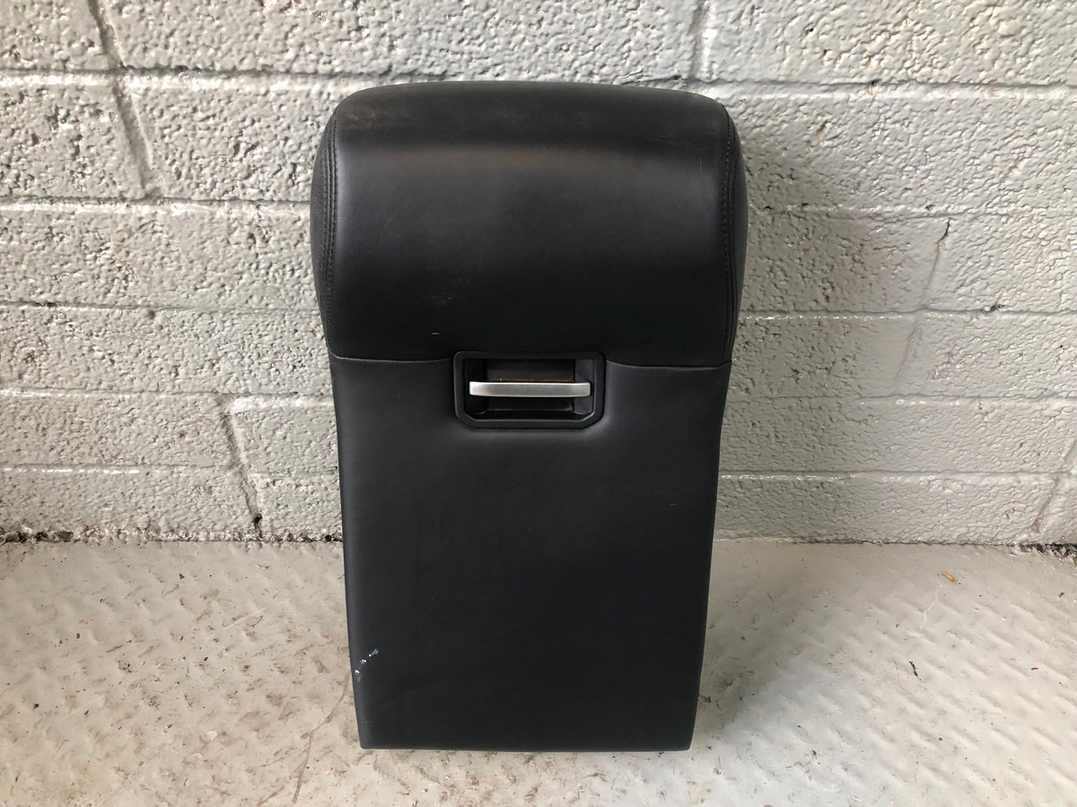 Range Rover L405 Centre Rear Arm Rest With Cup Holders Black 2013 to 2017