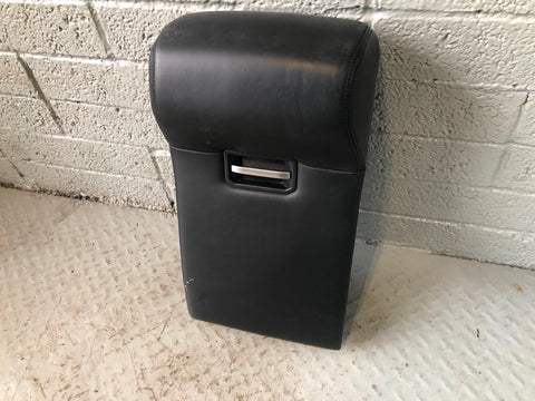 Range Rover L405 Centre Rear Arm Rest With Cup Holders Black 2013 to 2017