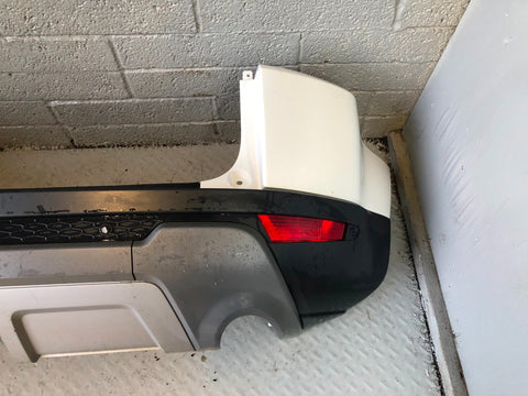 Range Rover Evoque Rear Bumper Fuji White 867 L538 2015 to 2018 L10115