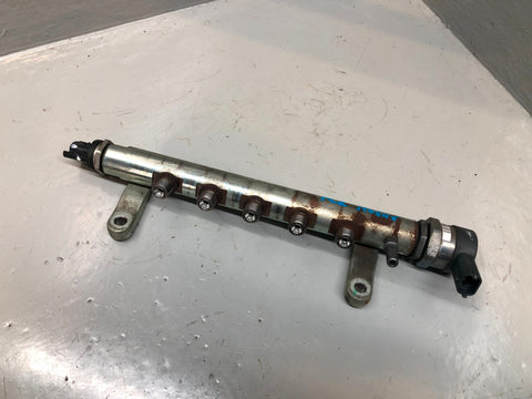 Freelander 2 Fuel Rail and Pressure Sensor 2.2 TD4 9671002980 Land Rover