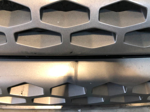 Range Rover Evoque Front Grille in Black and Silver Facelift L538 2016 to 2018
