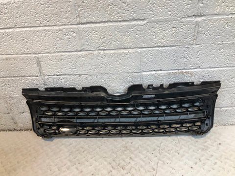 Range Rover Evoque Front Grille in Black and Silver Facelift L538 2016 to 2018