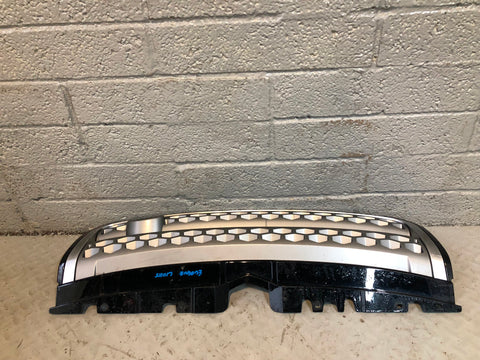 Range Rover Evoque Front Grille in Black and Silver Facelift L538 2016 to 2018