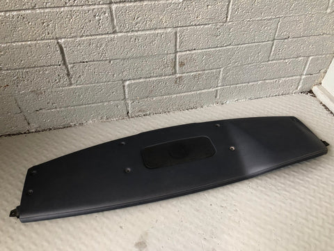 Range Rover L322 Top Dashboard in Black with Speaker 2002 to 2006 R31075