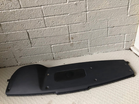 Range Rover L322 Top Dashboard in Black with Speaker 2002 to 2006 R31075