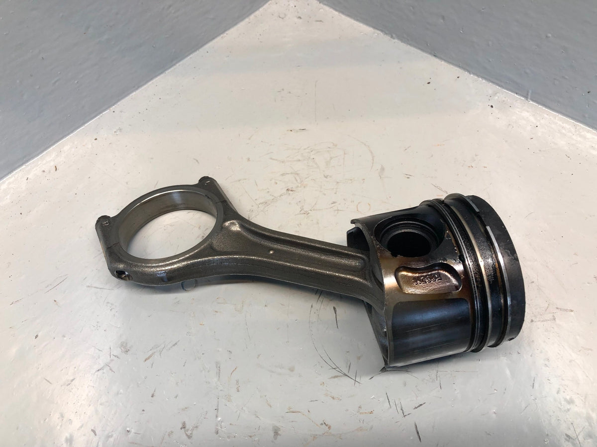 3.0 TDV6 Piston and Con Rod Land Rover Discovery 4 Range Rover L405 Gen 2