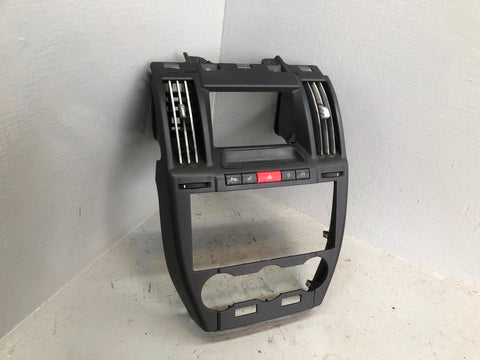 Freelander 2 Centre Dashboard Vents Panel Black Land Rover 2006 to 2011 R02043