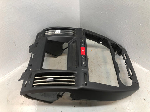 Freelander 2 Centre Dashboard Vents Panel Black Land Rover 2006 to 2011 R02043