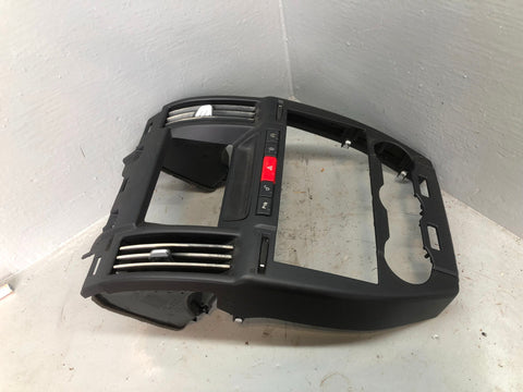 Freelander 2 Centre Dashboard Vents Panel Black Land Rover 2006 to 2011 R02043
