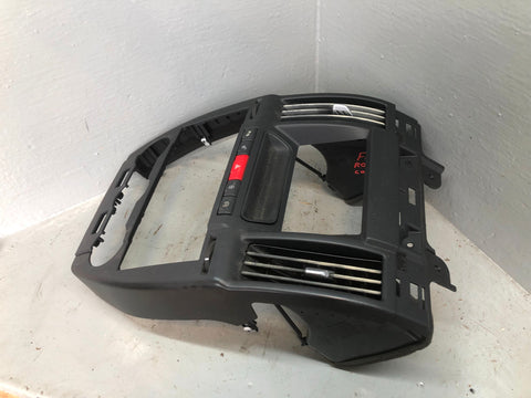 Freelander 2 Centre Dashboard Vents Panel Black Land Rover 2006 to 2011 R02043