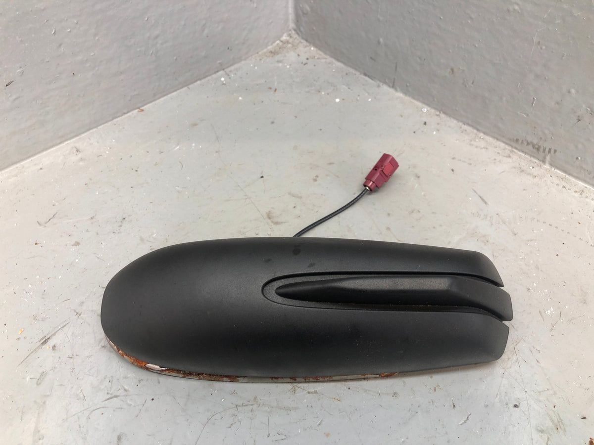 Range Rover Sport Roof Aerial XUI500093PNP L320 Land Rover 2005 to 2009