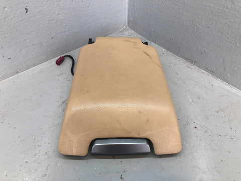 Range Rover Sport Centre Console Armrest Lid with Catch Alpaca Land Rover D15056