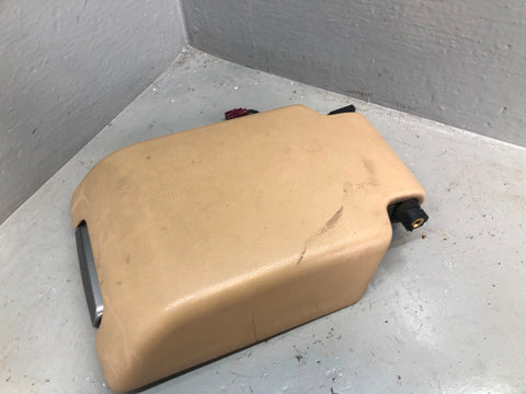 Range Rover Sport Centre Console Armrest Lid with Catch Alpaca Land Rover D15056