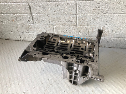 Discovery 4 Oil Sump Upper Tray 3.0 TDV6 Land Rover 2014 to 2016 Gen 2