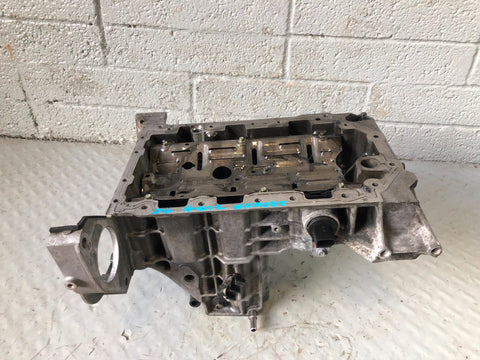 Discovery 4 Oil Sump Upper Tray 3.0 TDV6 Land Rover 2014 to 2016 Gen 2