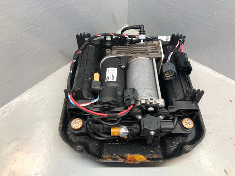 Range Rover L322 Air Suspension Compressor Pump AMK RQU500302 R14115