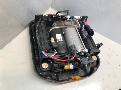 Range Rover L322 Air Suspension Compressor Pump AMK RQU500302 R14115