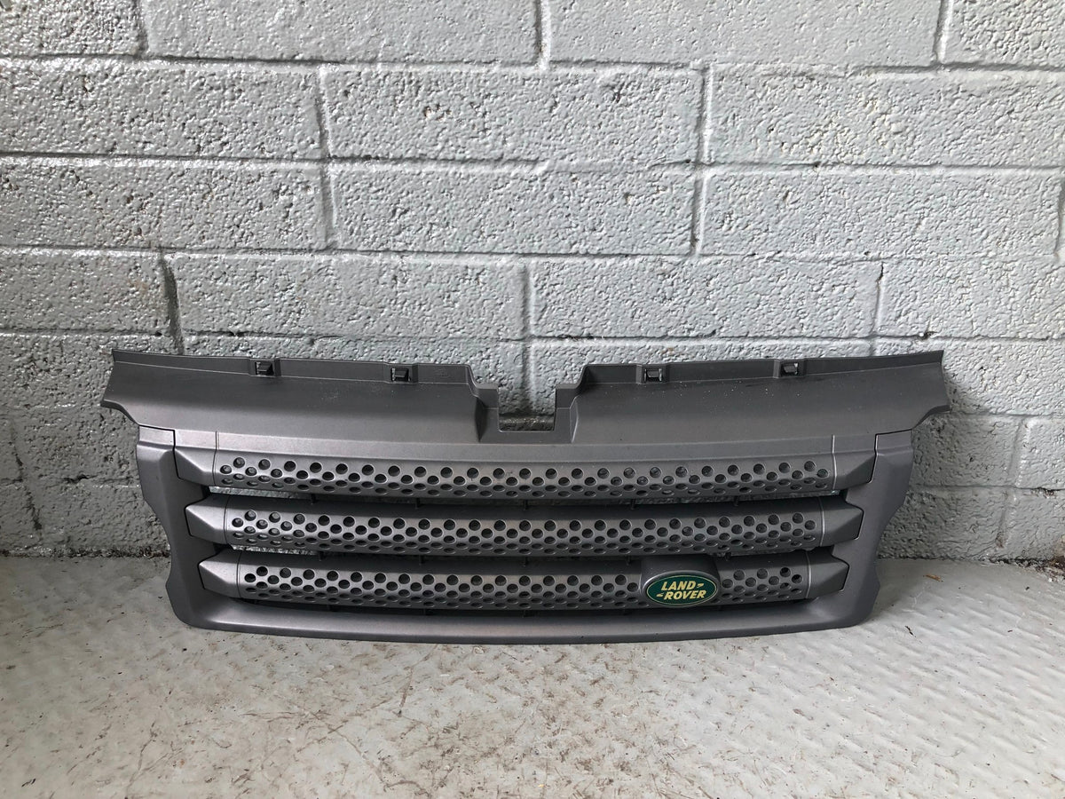 Range Rover Sport Front Grille Pre Facelift in Grey L320 2005 to 2009