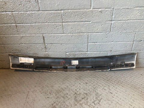 Range Rover Sport Tailgate Handle Trim Alaska White LRC 909 L320 2009 to 2013