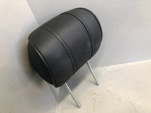 Range Rover L322 Rear Headrest Off Side Leather in Black Facelift Perforated