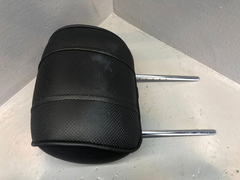 Range Rover L322 Rear Headrest Off Side Leather in Black Facelift Perforated
