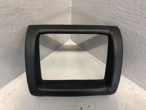 Range Rover L322 Front Headrest Entertainment Display Screen Surround Trim Black