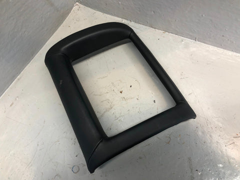 Range Rover L322 Front Headrest Entertainment Display Screen Surround Trim Black