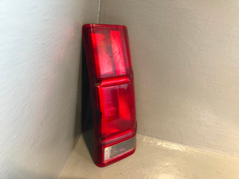 Discovery 2 Rear Tail Light Cluster Upper Pre-Facelift Off Side Rear L06085