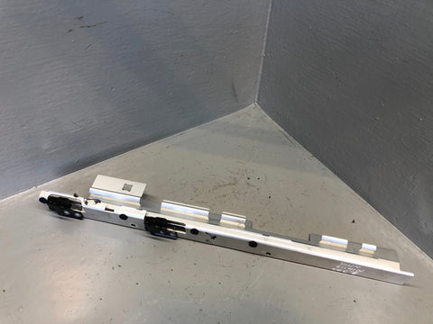 Range Rover L322 Parcel Shelf Brackets Pair of EPE500480MAC EPE500490MAC