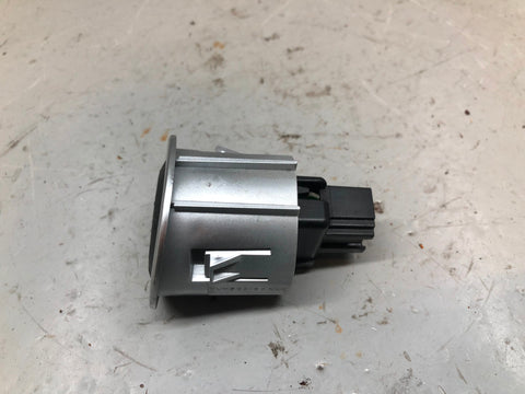 Range Rover L322 Electric Glove Box Release Switch Facelift 2006 to 2010 K11056