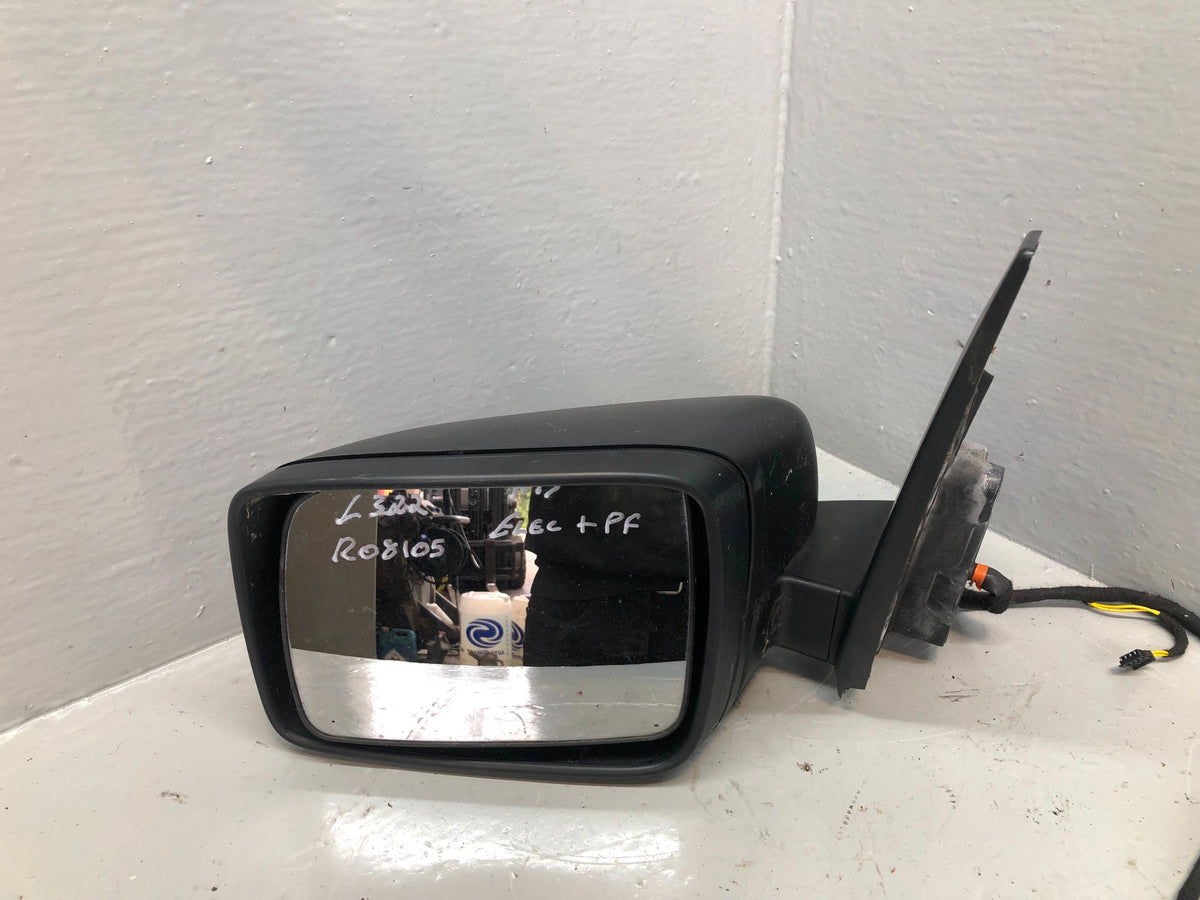 Range Rover L322 Electric Mirror Door Power Fold Near Side Left Facelift R08105