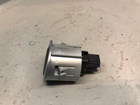 Range Rover L322 Electric Glove Box Release Switch Facelift 2006 to 2010 R14115