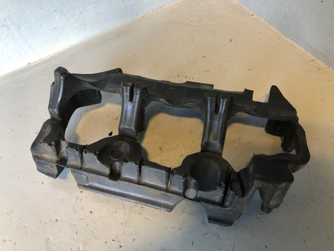 Discovery 4 Injector Cover Left 3.0 TDV6 9X2Q-9U550-AC Land Rover 2009 to 2016