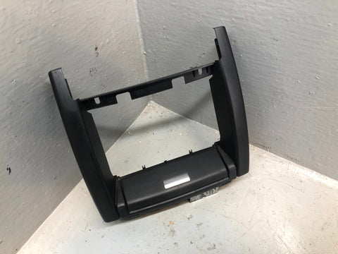 Range Rover L322 Centre Console Rear AV Ports Aux 12v Sockets XVN500020
