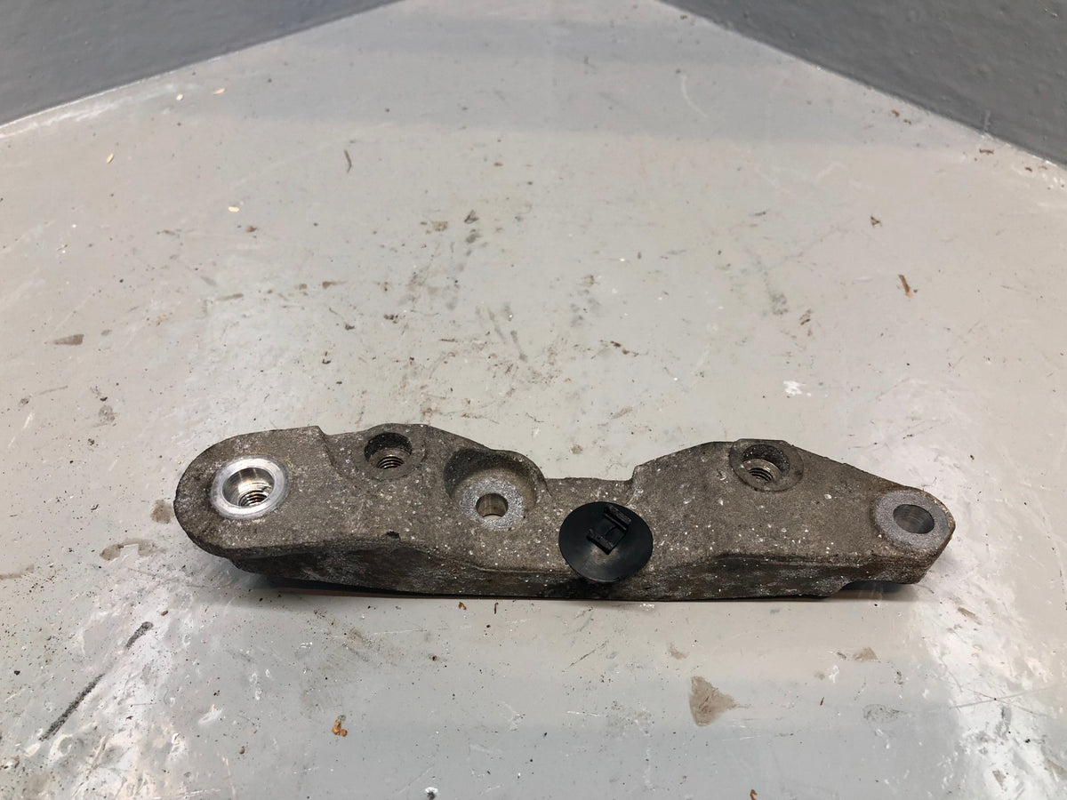 Air Con Compressor Bracket Discovery 4 Range Rover Sport 3.0 TDV6 Land Rover