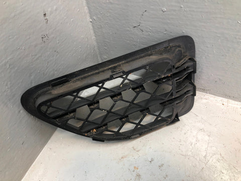 Range Rover Sport Wing Vents Pair Standard L320 in Grey 2005 to 2009