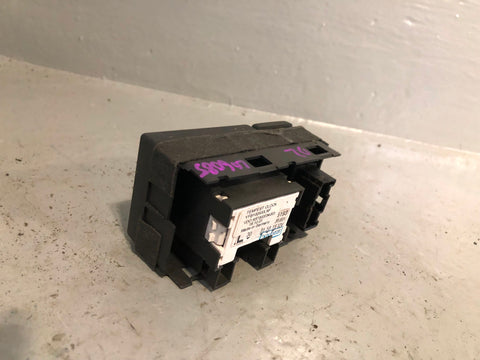 Discovery 2 Clock and Central Locking Button Grey YFB100500LNF Land Rover