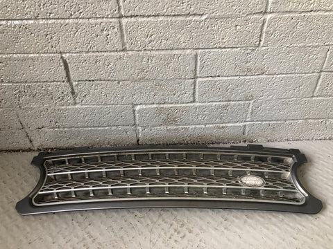 Range Rover L322 Grille Front Facelift Grey Land Rover 2005 to 2009 R08105