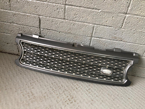 Range Rover L322 Grille Front Facelift Grey Land Rover 2005 to 2009 R08105
