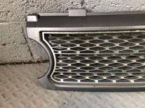 Range Rover L322 Grille Front Facelift Grey Land Rover 2005 to 2009 R08105