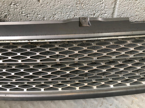 Range Rover L322 Grille Front Facelift Grey Land Rover 2005 to 2009 R08105