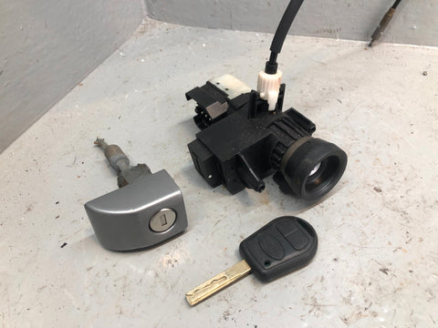 Range Rover L322 Ignition Barrel with Key Lock Set 4.2 V8 2006 to 2009 K11056