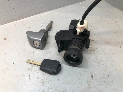 Range Rover L322 Ignition Barrel with Key Lock Set 4.2 V8 2006 to 2009 K11056