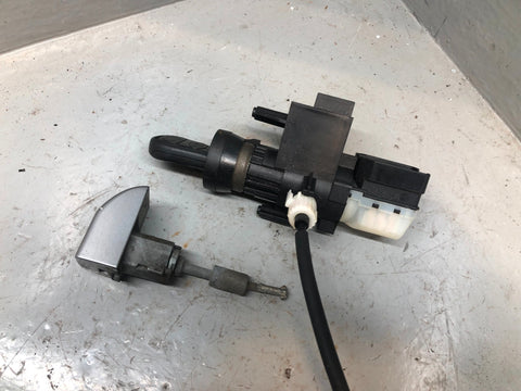 Range Rover L322 Ignition Barrel with Key Lock Set 4.2 V8 2006 to 2009 K11056